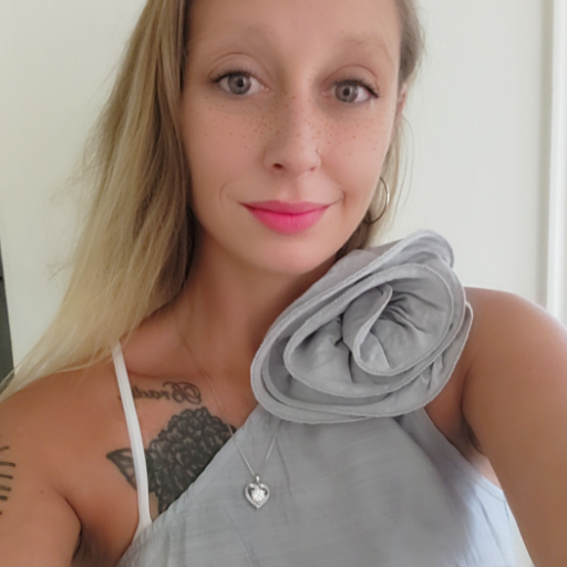 Taylormarie Capasso, LPC, featured practitioner